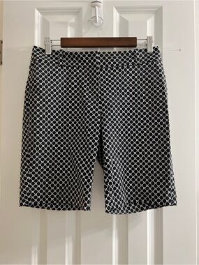 Talbots Black and White Geometric Flat Front Weekender Chino Shorts -2P